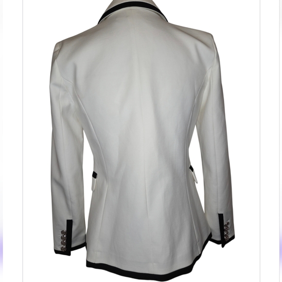 White House Black Market Contrast Studio Blazer Ecru Black Trim NWT Size 2 - Picture 3 of 12